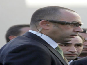 Mikro kameralı gözlükle korunuyor