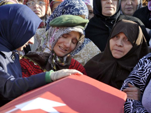 İntihar eden er toprağa verildi