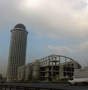 '120 milyon dolarlık oteli yakarım!'