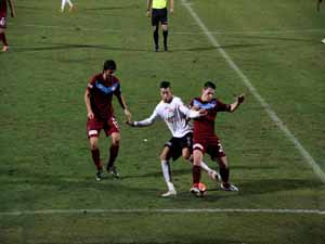 1461'e orta saha ve forvet aranıyor