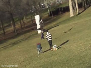 Dikkat! Kartal Çocuğunuzu Kaçırabilir