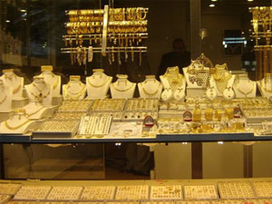 Kuyumcuların rakibi bankalar