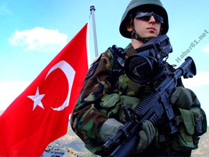 Mehmetçik Suriye sınırında tetikte