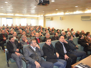 Trabzon'da okul kıyafeti üreticileri toplandı