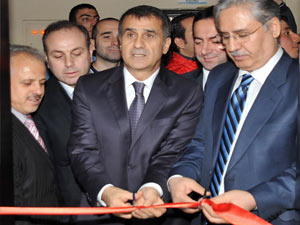 Güneş kütüphanesi açıldı