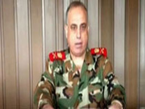 Saf değiştiren general Türkiye'ye sığındı