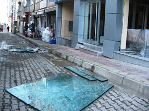 Banka şubesinde patlama