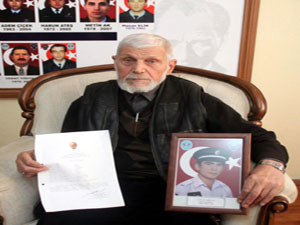 Şehit babasına şok!