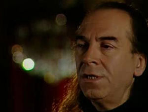 Ünlü rock müzik sanatçısı trafik kazası geçirdi