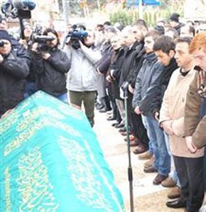 Trabzonlu kaptanın annesi öldü!