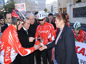 Sarıkamış Şehitliğine Trabzon'dan Toprak!