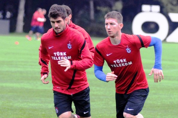 Trabzonspor Antalya kampında ilk antremanını tamamladı.