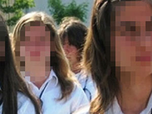 Liseli kızların yılbaşı kaçamağı