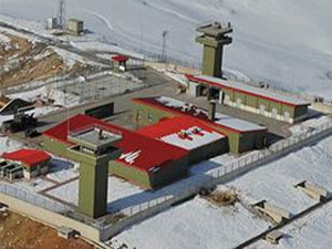 Kalekollar kaçakçılığı önledi