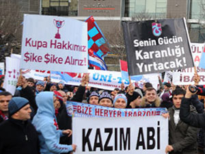 Ceza için yürümüşler (!)