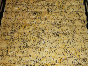 Tepsinin dibine bakın ne serpti