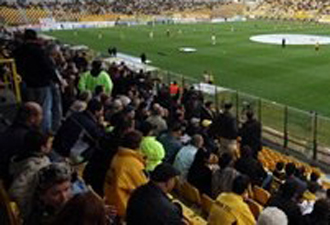 Genç futbolcu kalbine yenildi