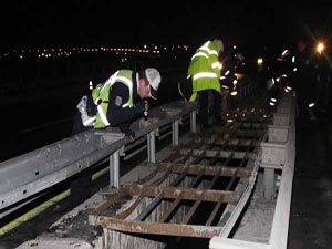 Bir evladın baba beni kurtar çığlıkları ...!