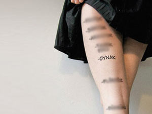 Kadınları kızdıran bacak!