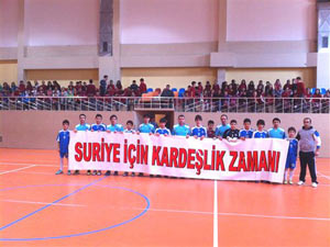 Trabzon'da Suriye için futbol maçı