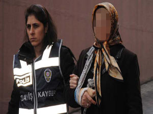 Sevgilisiyle birlik olup bakın ne yaptı !