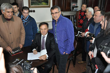 “Kupa Başbakanda”  Gününde Buluşuldu