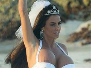 Yeni gelinden frikik