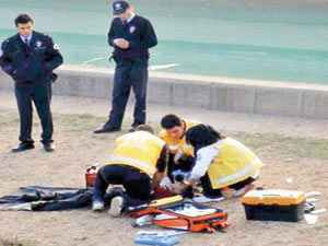 12 yaşında  ölüme atladı..!