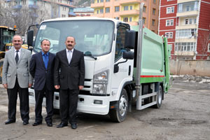 Bakanlıktan çöp aracı!