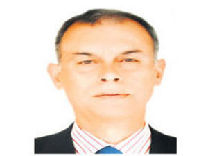 İki kez tacizle suçlandı,..