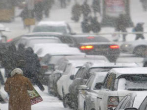 Soğuktan yüzlerce kişi öldü !