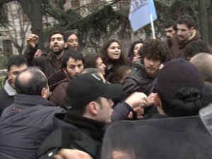 Marmara Üniversitesi karıştı !