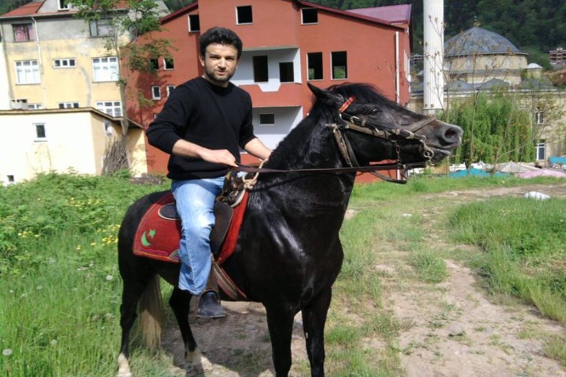 Trabzon'da 16 yıllık at sevgisi