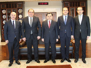 Demirören AYM başkanını ziyaret etti