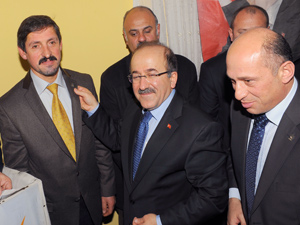 Araklı'da Ak Parti'ye 200 kişi katıldı