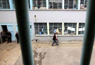 15 bin mahkuma tahliye