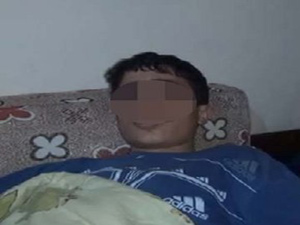 Öğrecisine diz çöktürdü ve..!