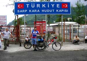 Sarp Sınır inşaatına mühür