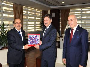 TÜRKSOY'dan Gümrükçüoğlu'na ziyeret