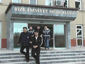 Okul hırsızları Rize'de yakalandı !