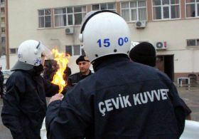 Polise yanmaz kumaştan üniforma