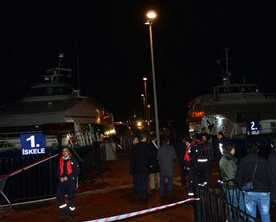 Tanker ve deniz otobüsü çarpıştı