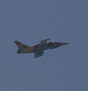 Muhalifler 2 savaş uçağı düşürdü!