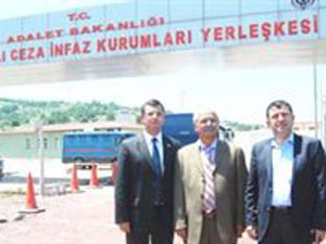 "Tutuklu askerler açlık grevine başlayacak"