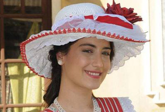 Hazal Kaya'nın ABD'deki Korkusu!