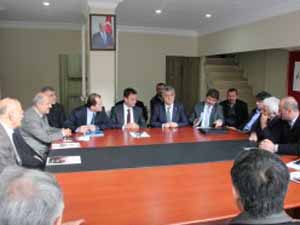 Günnar ilçe başkanlarıyla Maçka'da toplandı