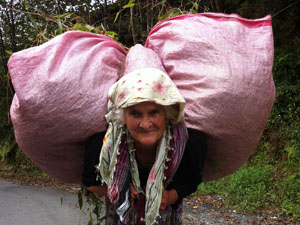 Trabzonlu kadınlara Ankara'da ilgi büyük