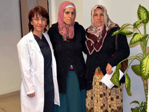 Kadının karnından 9 kiloluk kitle çıktı !