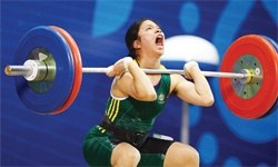 Kızlar sakal tıraşı olmaya başladı