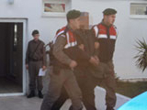 Pansiyonda fuhuş'a baskın